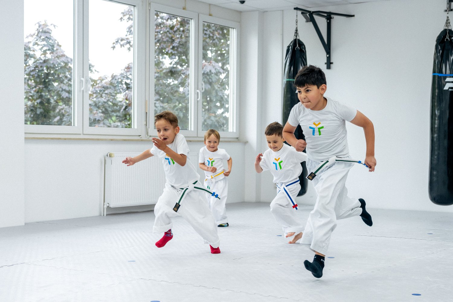 Kinder beim Kampfsport-Training der KopfKörperSchule